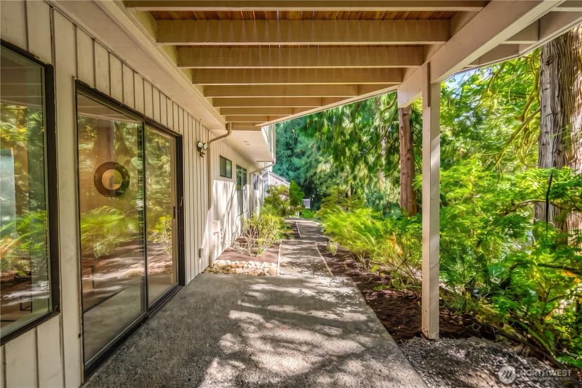 Property photo for 2815 Nw Pine Cone Drive, Issaquah photo 25