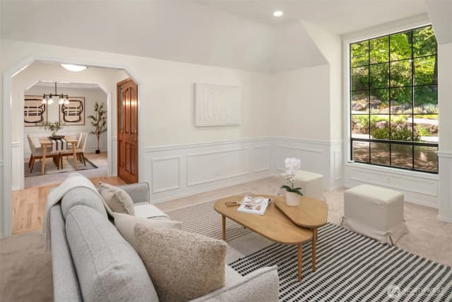 Property photo for 2815 Nw Pine Cone Drive, Issaquah photo 4