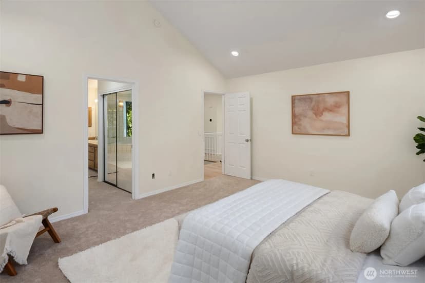 Property photo for 2815 Nw Pine Cone Drive, Issaquah photo 19