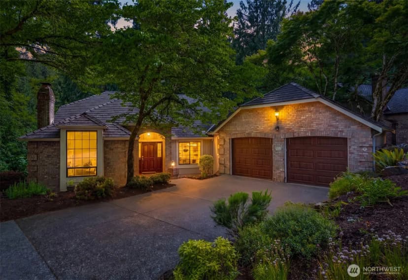 Property photo for 2815 Nw Pine Cone Drive, Issaquah photo 33