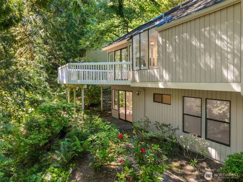 Property photo for 2815 Nw Pine Cone Drive, Issaquah photo 29