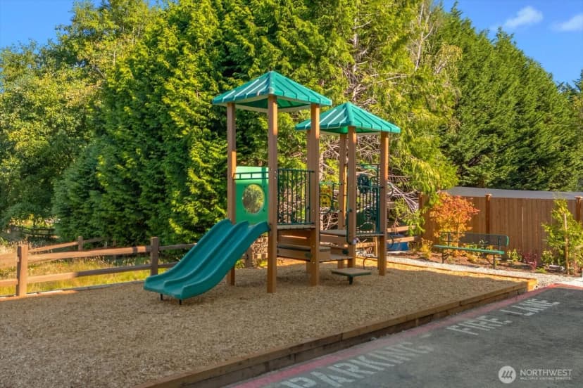 Property photo for 17116 35th Drive Se #b5, Bothell photo 19