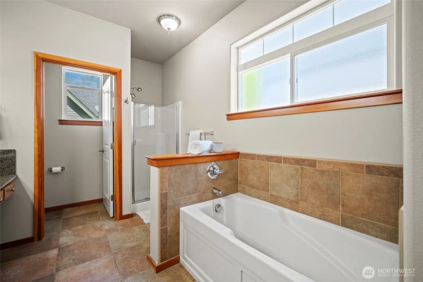 Property photo for 6212 Malloy Avenue, Ferndale photo 19