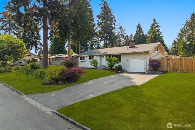 Property photo for 617 Sw 299th Street, Federal Way photo 2