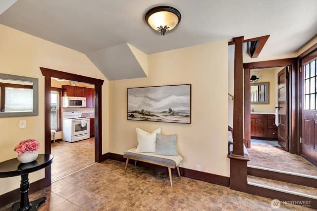 Property photo for 250 Se Andrews Street, Issaquah photo 3