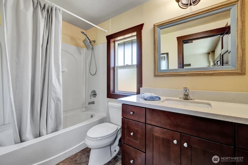 Property photo for 250 Se Andrews Street, Issaquah photo 10