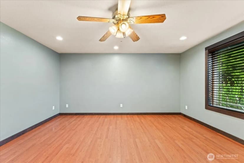 Property photo for 1306 Se 3rd Avenue, Battle Ground photo 9