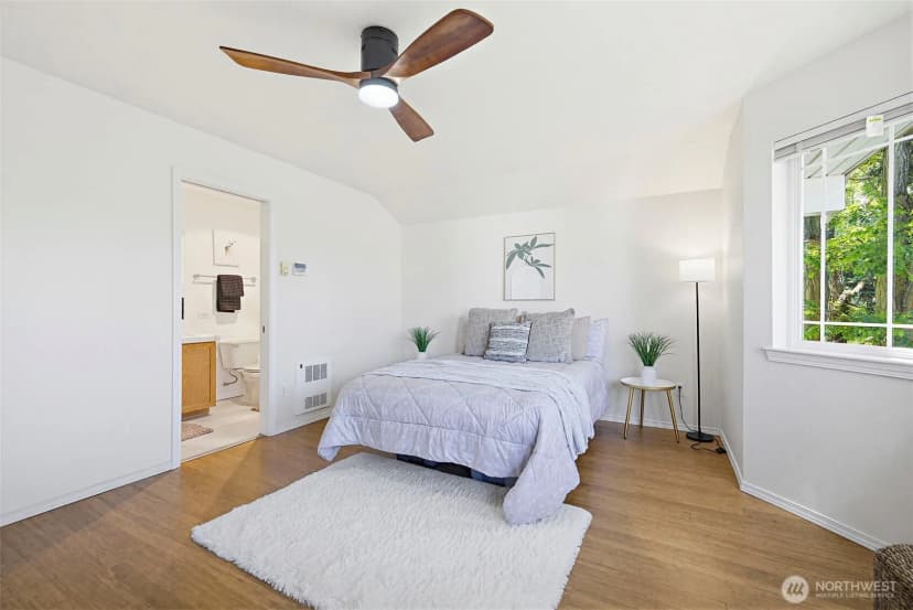 Property photo for 1141 N 93rd Street #b, Seattle photo 19
