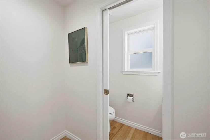 Property photo for 1141 N 93rd Street #b, Seattle photo 15