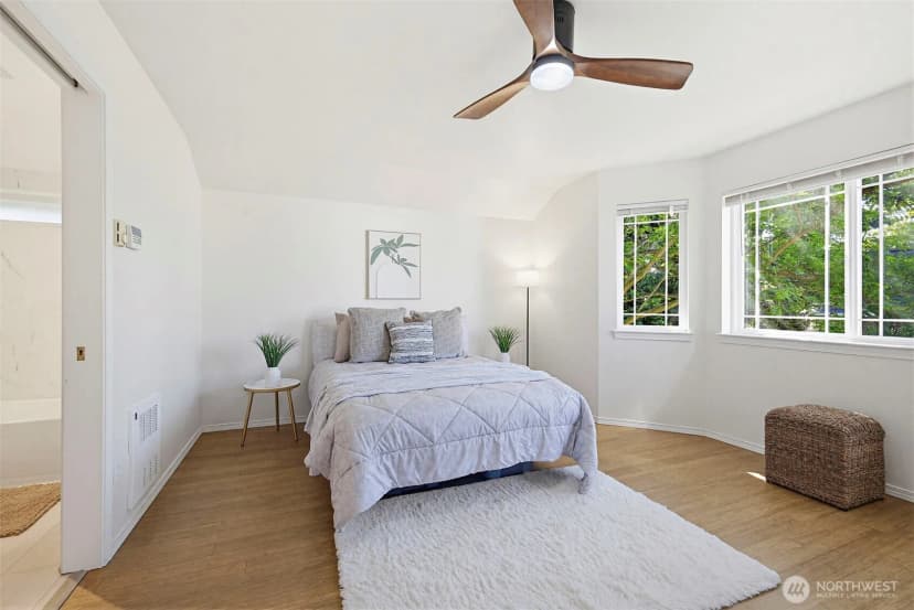 Property photo for 1141 N 93rd Street #b, Seattle photo 18