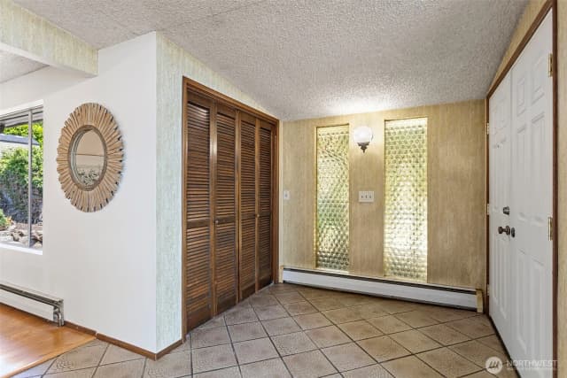 Property photo for 5210 S Kenyon Street, Seattle photo 3