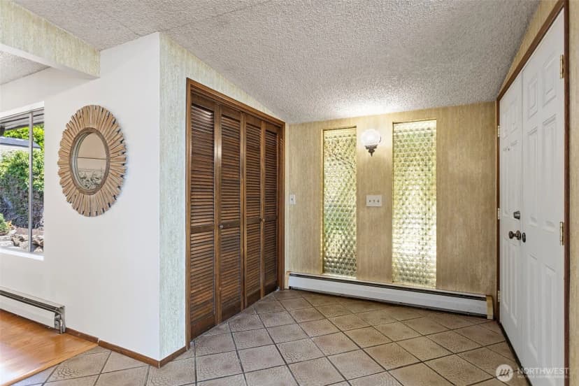 Property photo for 5210 S Kenyon Street, Seattle photo 3