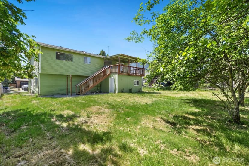 Property photo for 12630 Se 215th Street, Kent photo 27