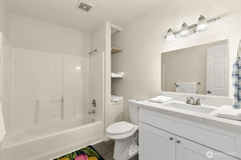 Property photo for 12630 Se 215th Street, Kent photo 19