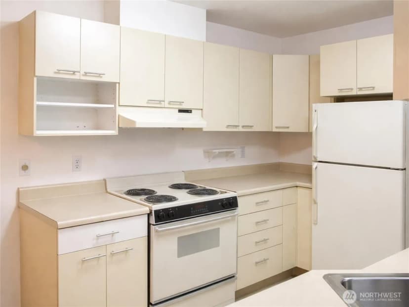 Property photo for 1684 152nd Avenue Ne #w211, Bellevue photo 14