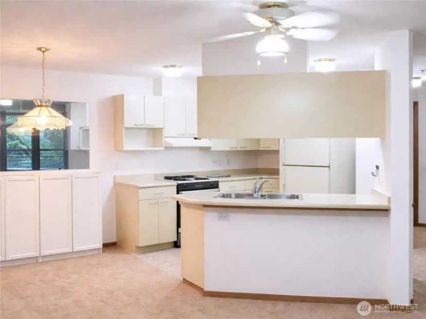 Property photo for 1684 152nd Avenue Ne #w211, Bellevue photo 16