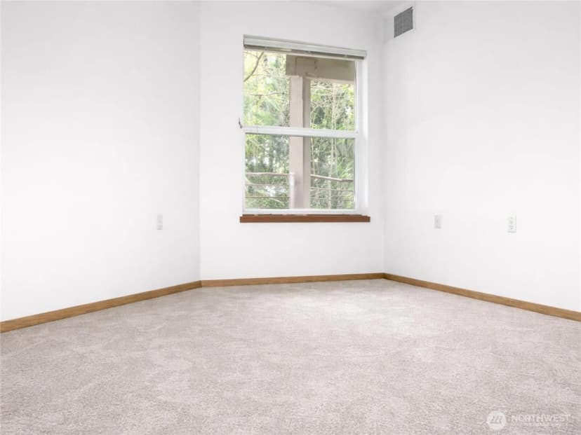 Property photo for 1684 152nd Avenue Ne #w211, Bellevue photo 24