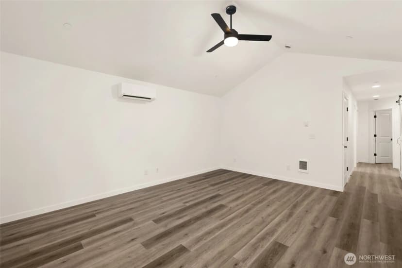 Property photo for 56114 343rd Avenue Ct E, Ashford photo 6