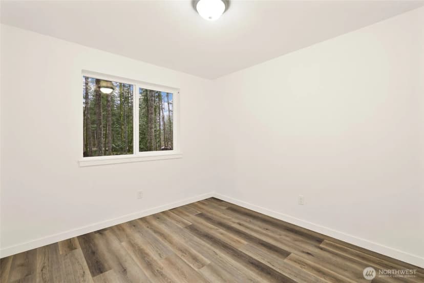 Property photo for 56114 343rd Avenue Ct E, Ashford photo 11