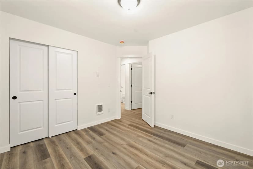 Property photo for 56114 343rd Avenue Ct E, Ashford photo 12