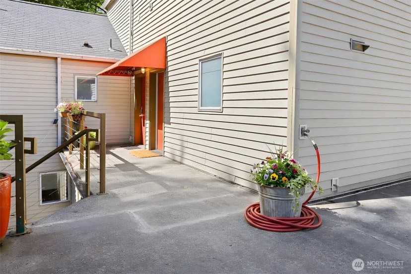 Property photo for 3406 W Government Way #7, Seattle photo 3