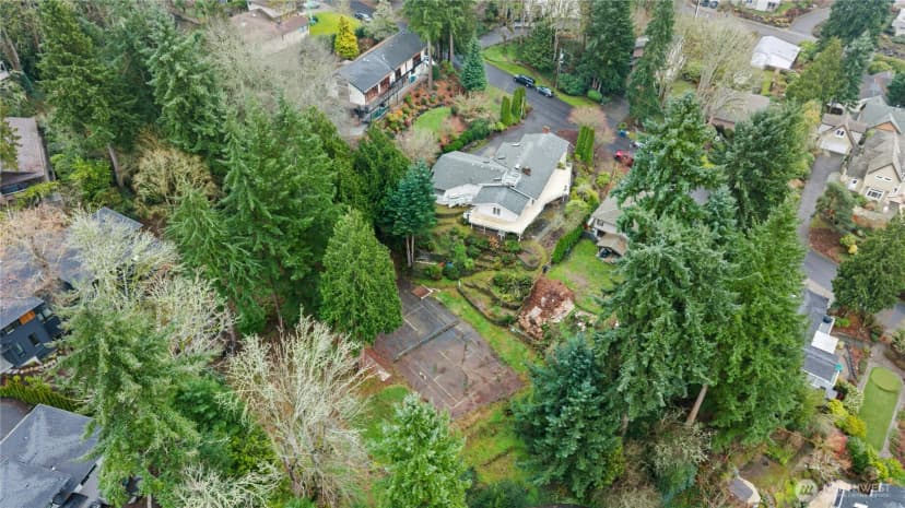 Property photo for 6420 Ne 129th Place, Kirkland photo 38