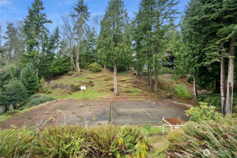 Property photo for 6420 Ne 129th Place, Kirkland photo 31