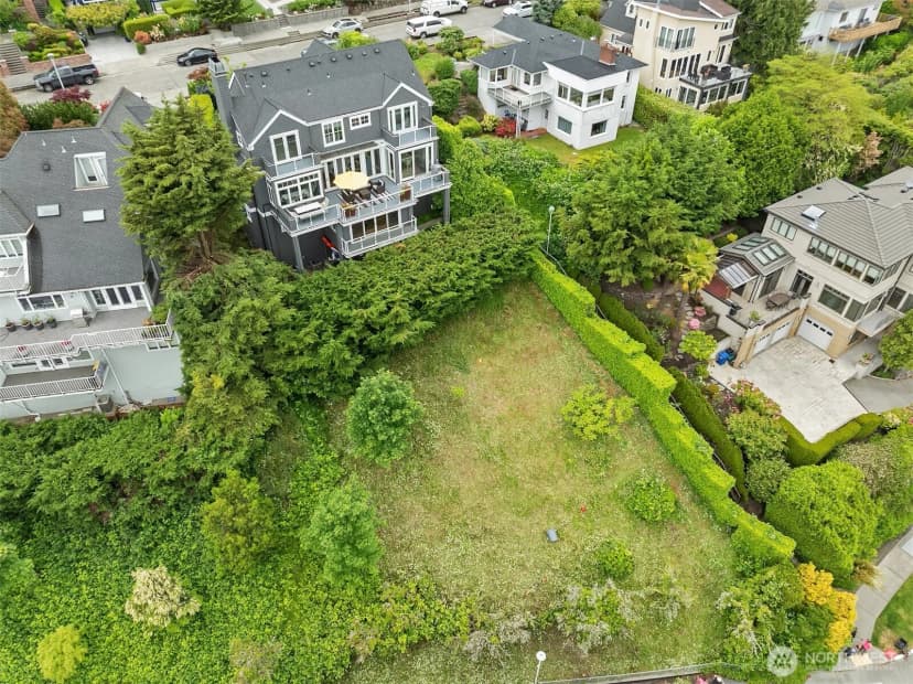 Property photo for 3658 50th Avenue Ne, Seattle photo 37