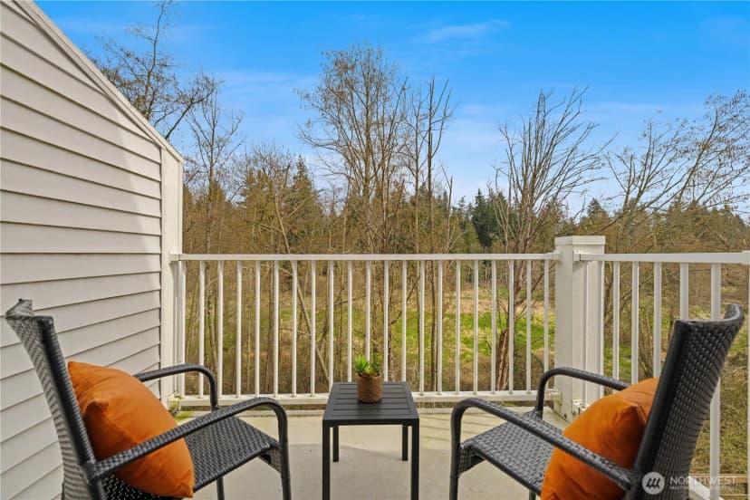 Property photo for 12740 Ne 10th Place #e302, Bellevue photo 20