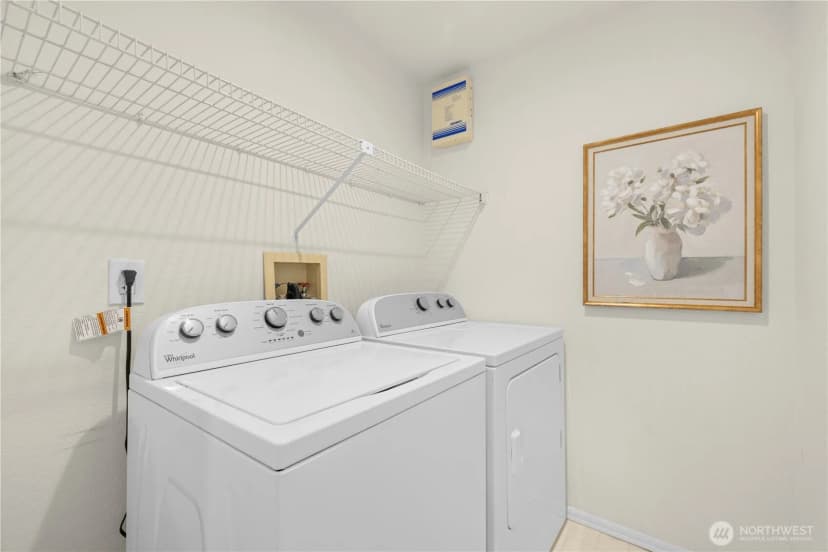 Property photo for 12740 Ne 10th Place #e302, Bellevue photo 6