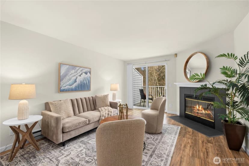 Property photo for 12740 Ne 10th Place #e302, Bellevue photo 12