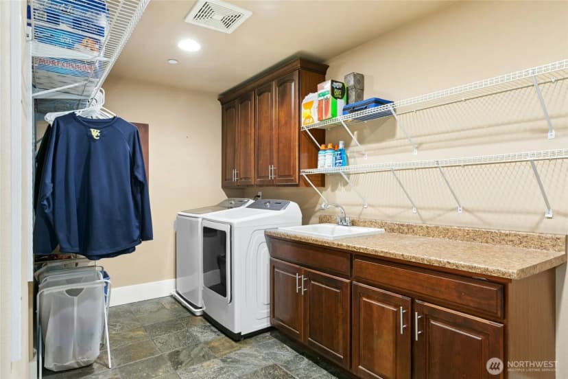 Property photo for 18634 92nd Avenue Ne, Bothell photo 36