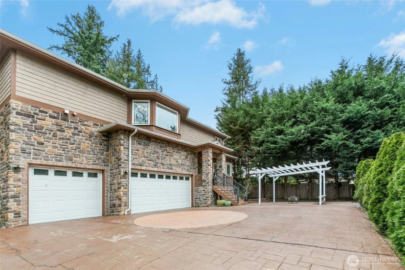 Property photo for 18634 92nd Avenue Ne, Bothell photo 39