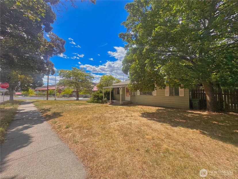 Property photo for 1000 Central Drive, Coulee Dam