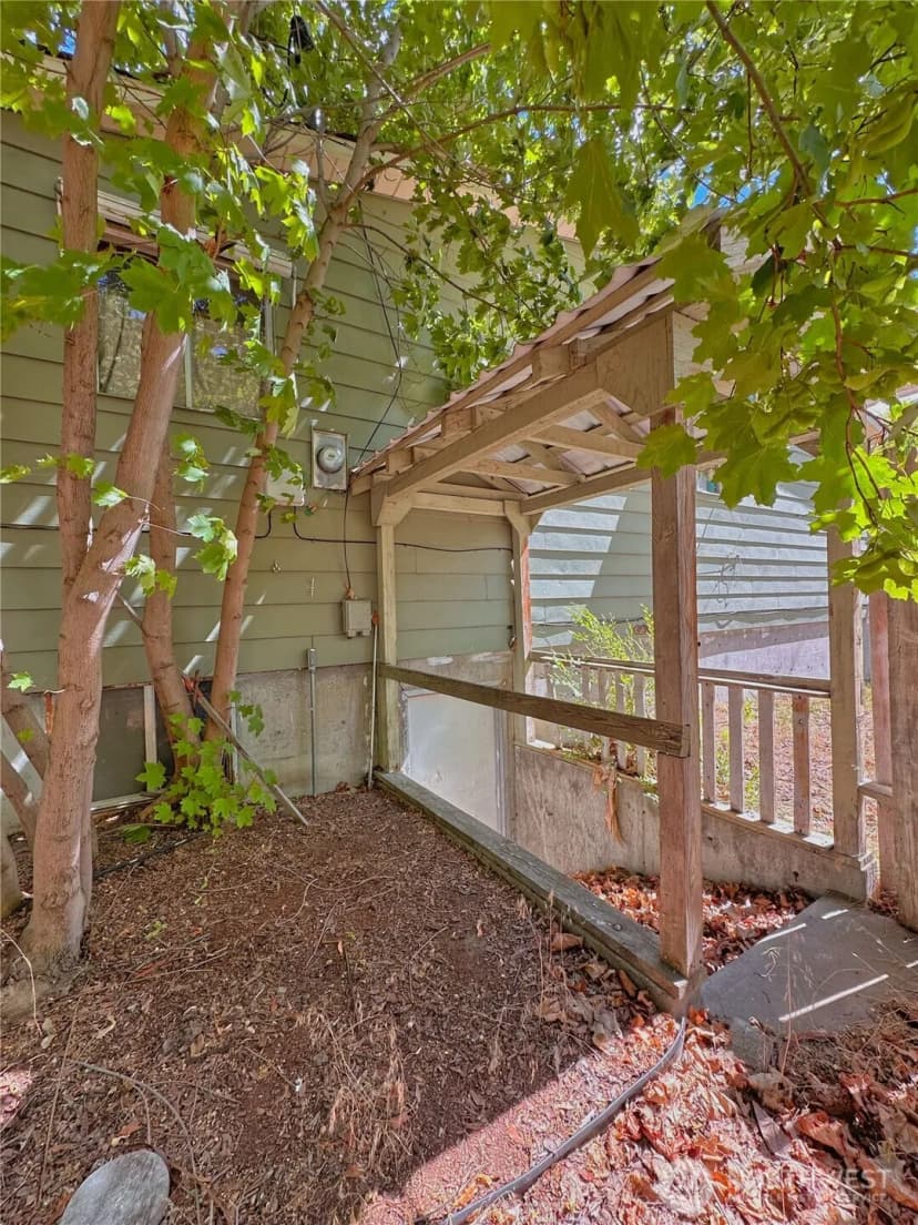 Property photo for 1000 Central Drive, Coulee Dam photo 27