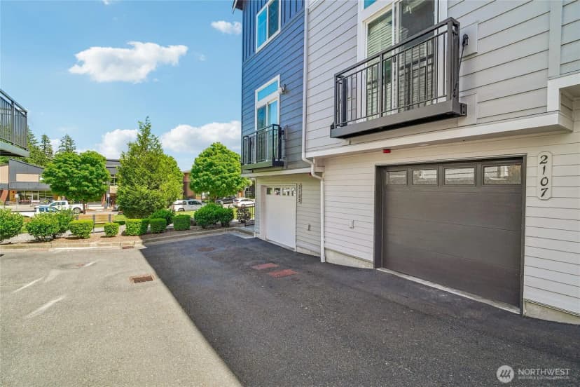 Property photo for 2107 Nw Moraine Place, Issaquah photo 24