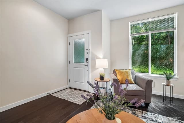 Property photo for 2107 Nw Moraine Place, Issaquah photo 5