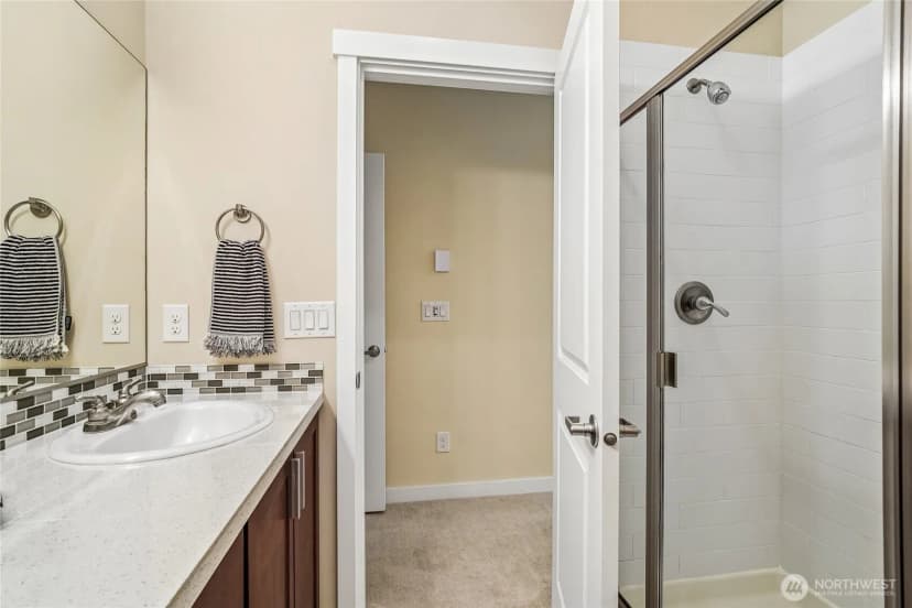Property photo for 2107 Nw Moraine Place, Issaquah photo 17