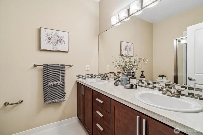 Property photo for 2107 Nw Moraine Place, Issaquah photo 16