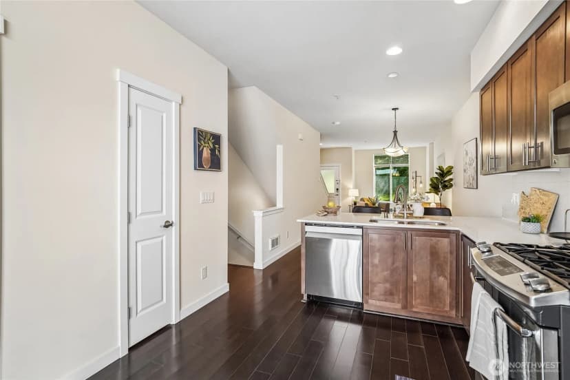 Property photo for 2107 Nw Moraine Place, Issaquah photo 10