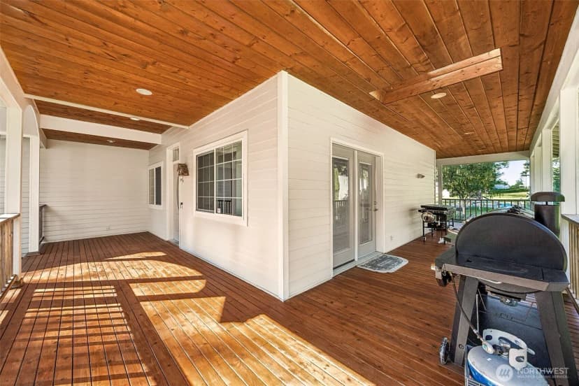 Property photo for 1708 210th Avenue E, Bonney Lake photo 11