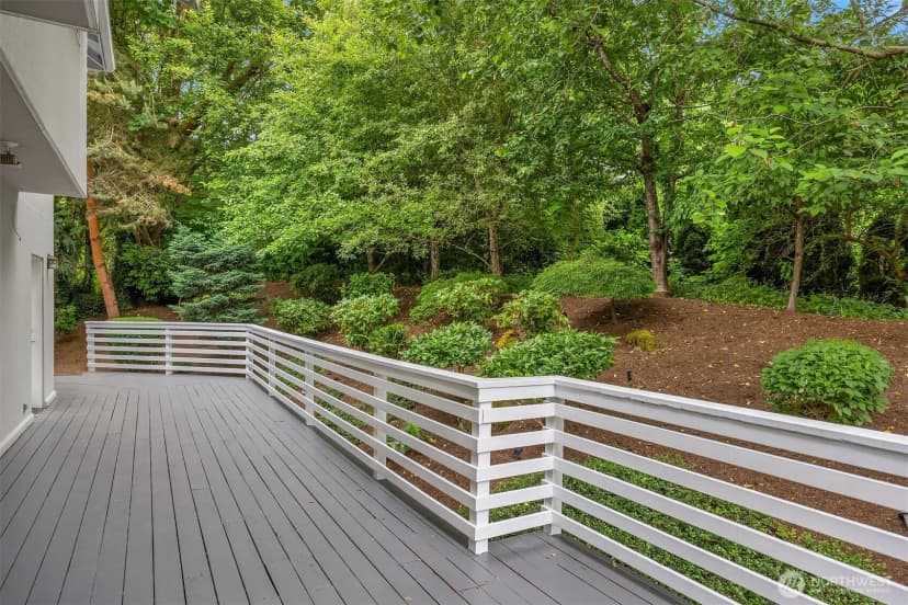 Property photo for 9021 Sand Point Way Ne, Seattle photo 19