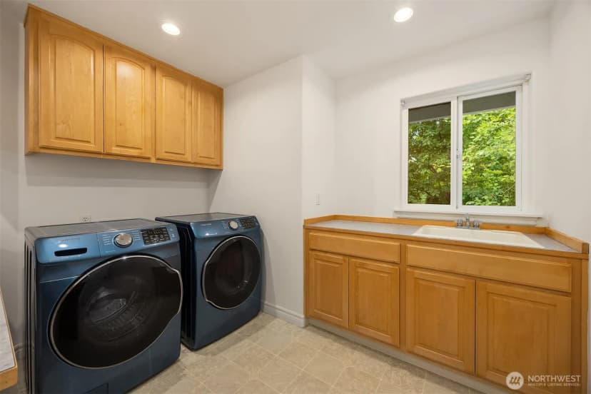 Property photo for 9021 Sand Point Way Ne, Seattle photo 18