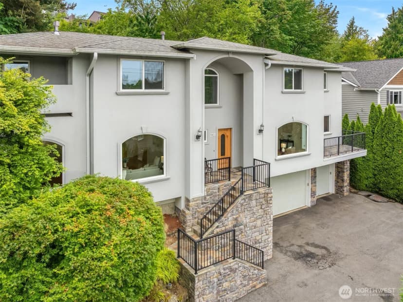 Property photo for 9021 Sand Point Way Ne, Seattle