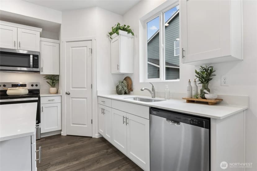 Property photo for 4020 Hyde Loop Ne #146, Olympia photo 17