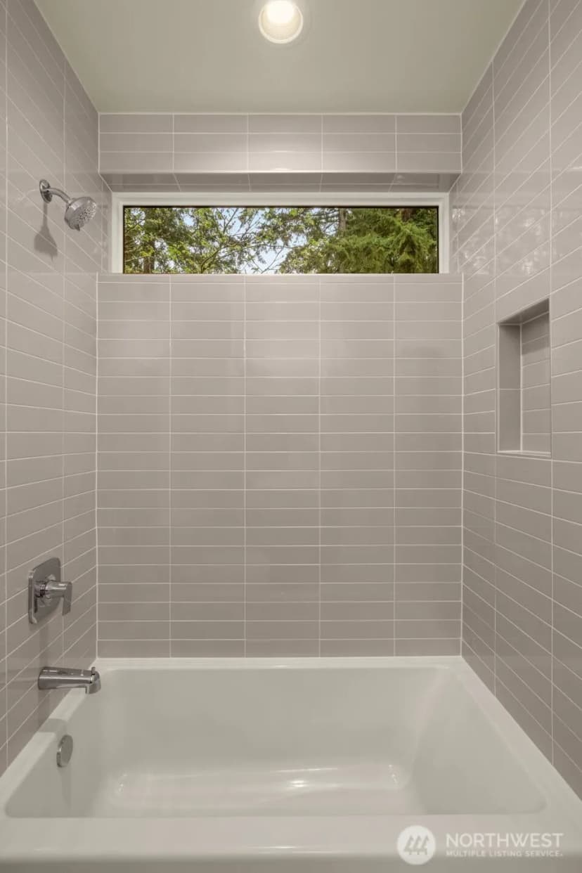 Property photo for 12710 Ne 72nd Street, Kirkland photo 31