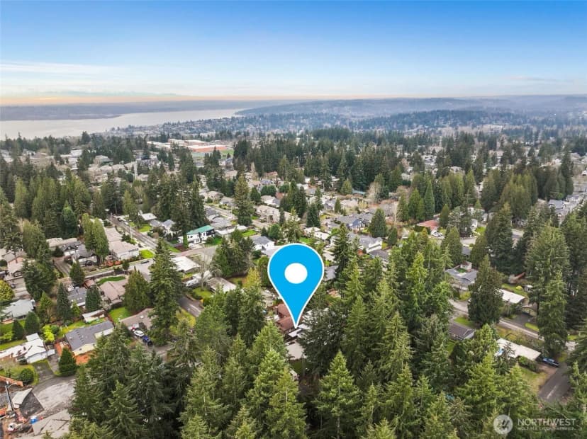 Property photo for 12710 Ne 72nd Street, Kirkland photo 37
