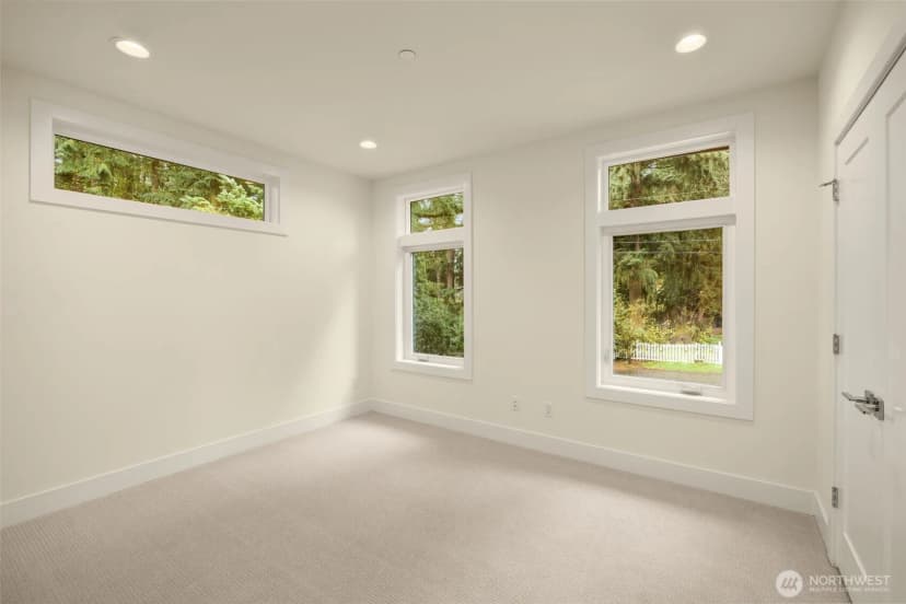 Property photo for 12710 Ne 72nd Street, Kirkland photo 29