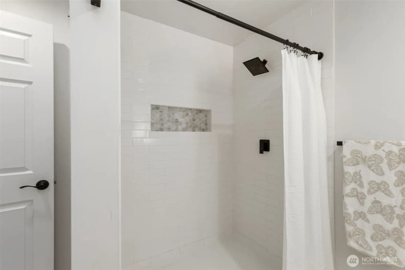 Property photo for 5818 Reid Drive Nw, Gig Harbor photo 21