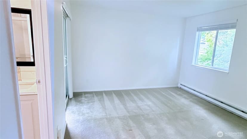 Property photo for 725 141st Place Ne #4, Bellevue photo 13